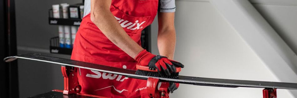 Vi prepper dine ski til vinterens turrenn!